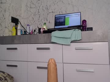 Naked cam girl simplegirl1996 image #2838440