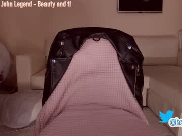 Naked cam girl hollyextra image #925043