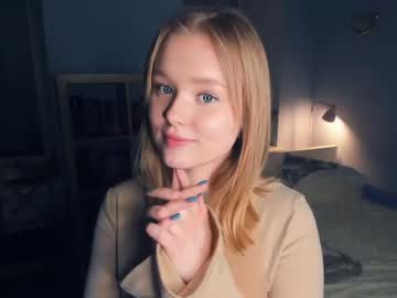 Naked cam girl sun_shiiine image #3921703