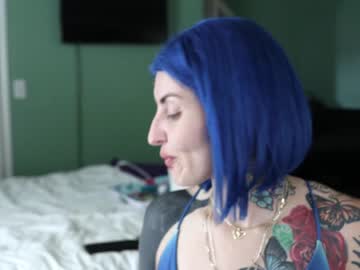 Naked cam girl oftenelle image #1917285