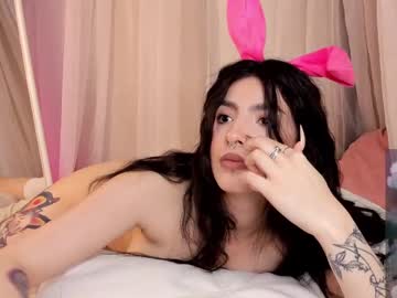 Naked cam girl eliza_babee_ image #4067156