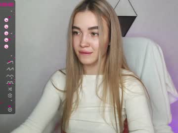 Naked cam girl yourvirusqueen_ image #2169583