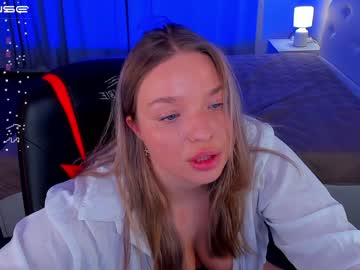 Naked cam girl violla_sinz image #3746892