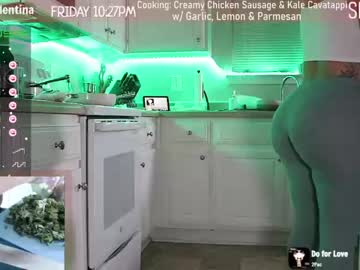 Naked cam girl milavalentinax image #3368254