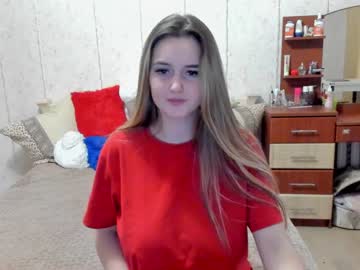 Naked cam girl emmika_ image #3125541