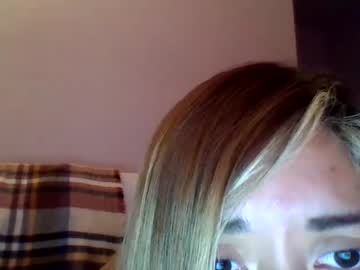 blondiejacky naked cam