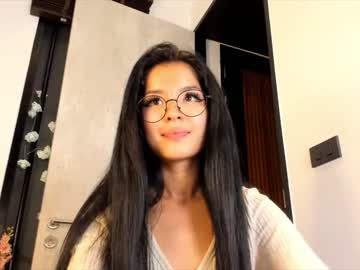 Naked cam girl akino_17 image #1906455
