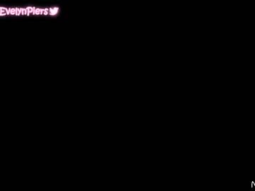 Naked cam girl evelynpiers image #1939843