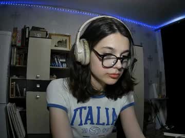 Naked cam girl alodieherlan image #4084101