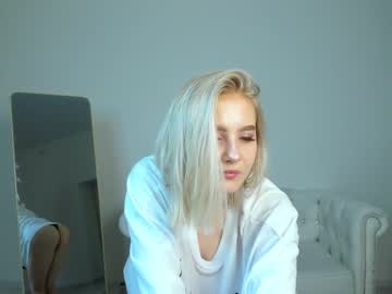 Naked cam girl oliviabr0wn image #3110304