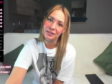 Naked cam girl mia___more image #3717280