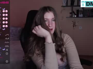 Naked cam girl minnie_olson_ image #3605380