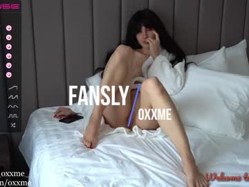 Naked cam girl oxxme image #2343455
