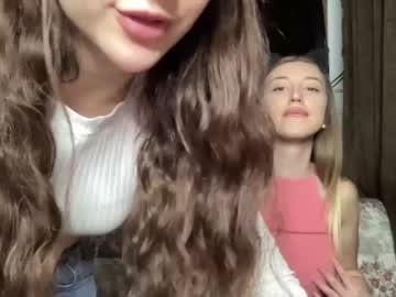 Naked cam girl lily_hun image #598225