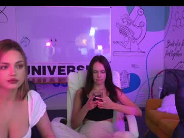 Naked cam couple kira0541 image #2374286