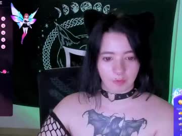 Naked cam girl black_kittie_01 image #4011514