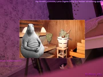 Naked cam girl kronniekray image #717283