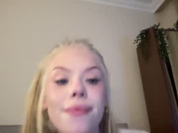 Naked cam girl sonyaplush image #3911171