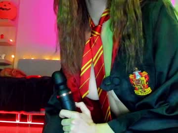 Naked cam girl _meganmeow_ image #2978113