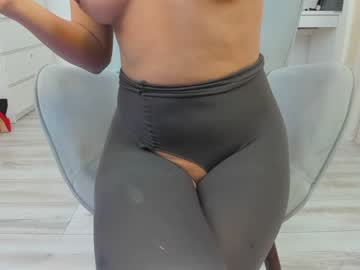 Naked cam girl dariaa_doll image #2223608