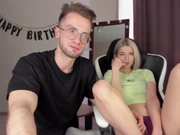 Naked cam couple dominant_family image #1424261