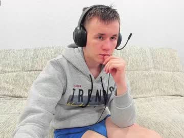 iliaskrislove naked cam