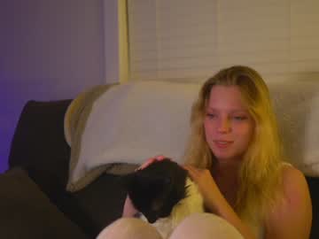 Naked cam girl crimsonxrapture image #495322