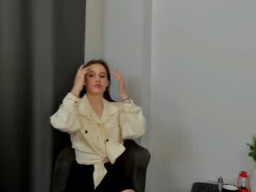 juliamoorea naked cam
