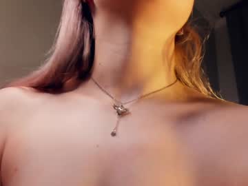 Naked cam girl beatrix_rina image #4006792