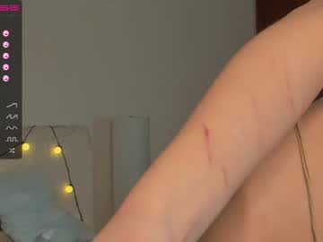 Naked cam girl icyprincesss image #393330