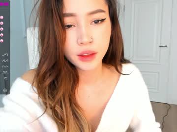 Naked cam girl hee_jin image #144618