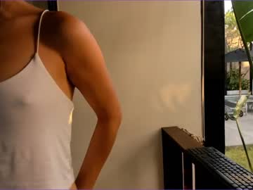 Naked cam girl akino_17 image #1661624