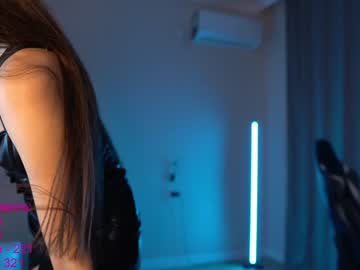 Naked cam girl lindamei image #543233