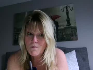 Naked cam girl daniluvs2 image #3422216
