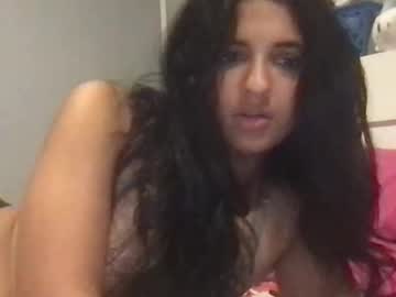 mahnoor123 naked cam