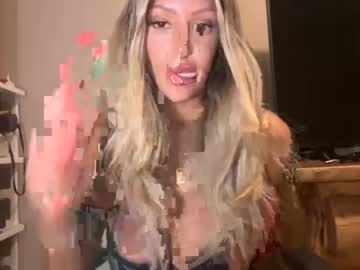 Naked cam girl blondeslutxxxx image #2348679