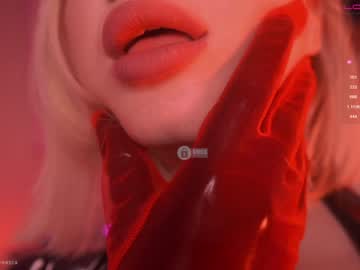 Naked cam girl bronnica image #1110403