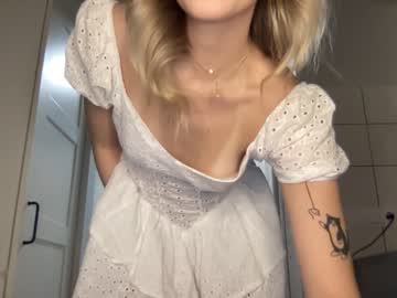 Naked cam girl angel_from_sky image #3432317