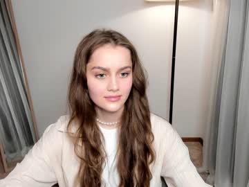 Naked cam girl creammraspberry image #3943390