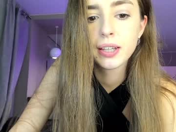 Naked cam girl coy_amina_ image #2962247