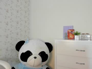 Naked cam girl veroniqe_lounge image #1199542