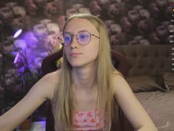 Naked cam girl angeellina image #1901917