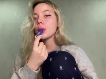 Naked cam girl angel_from_sky image #126228