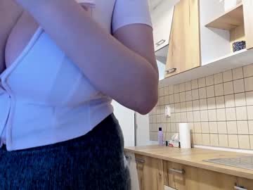 Naked cam girl devyale image #1035550