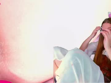 Naked cam girl queenafina image #1714482