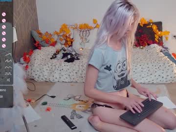 Naked cam girl careful_i_bite image #2611851