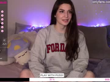 Naked cam girl mari_and_jandro image #3864099