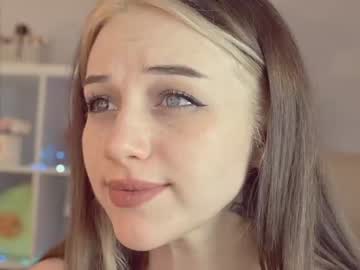 Naked cam girl mia_milagros image #1537428