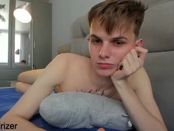 Naked cam man horny_jerk_roy_prick2001 image #1618545