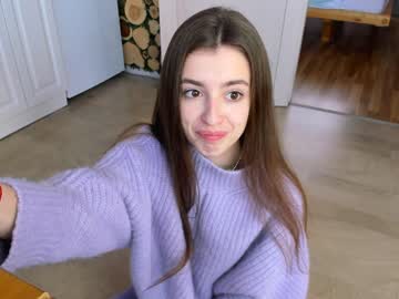 Naked cam girl coy_amina image #1000553